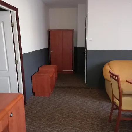 Bristol Economy 住宿加早餐酒店 3*