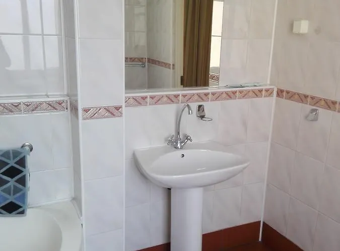 Bristol Economy Bytom