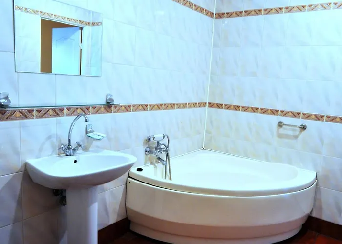 Bristol Economy Bytom