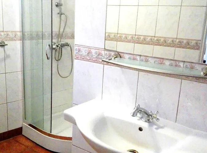 Bristol Economy Bytom