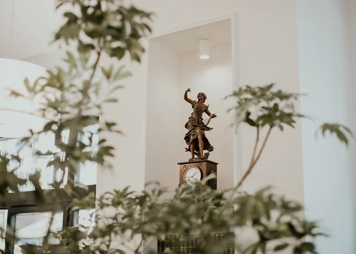 Bristol Economy Bytom